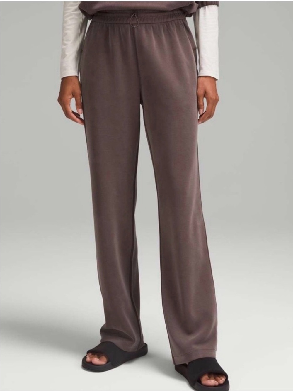 Lululemon soft stream pants like new